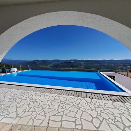 Villa San Silvestro Oprtalj Экстерьер фото